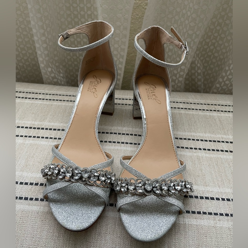 Jewel Badgley Mischka Giona Sandal Sz 9
